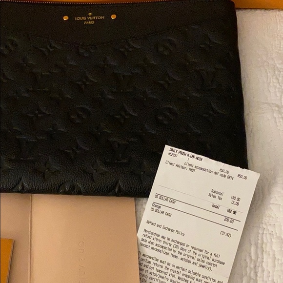 ❌SOLD❌Louis Vuitton Daily Pouch Empreinte Black - Picture 9 of 11